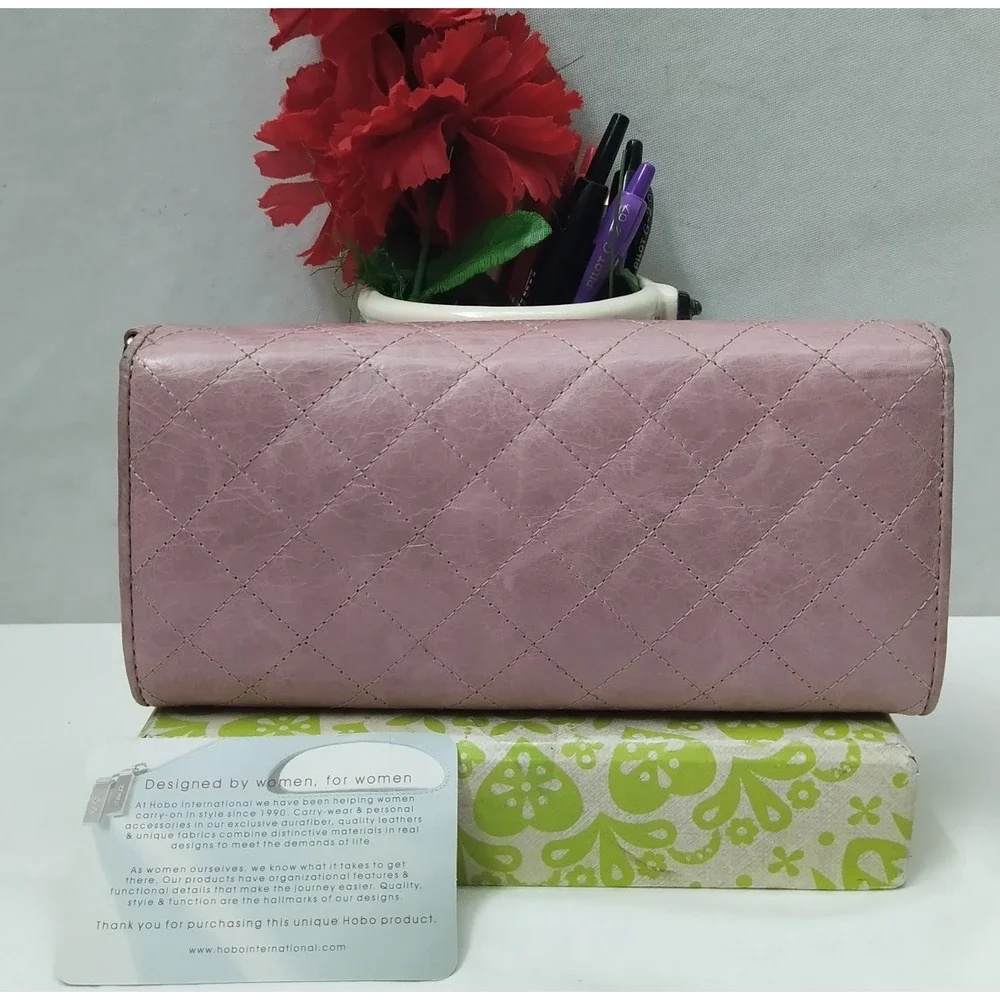 HOBO International Light Purple Leather Quilted Credit Card Bifold Wallet